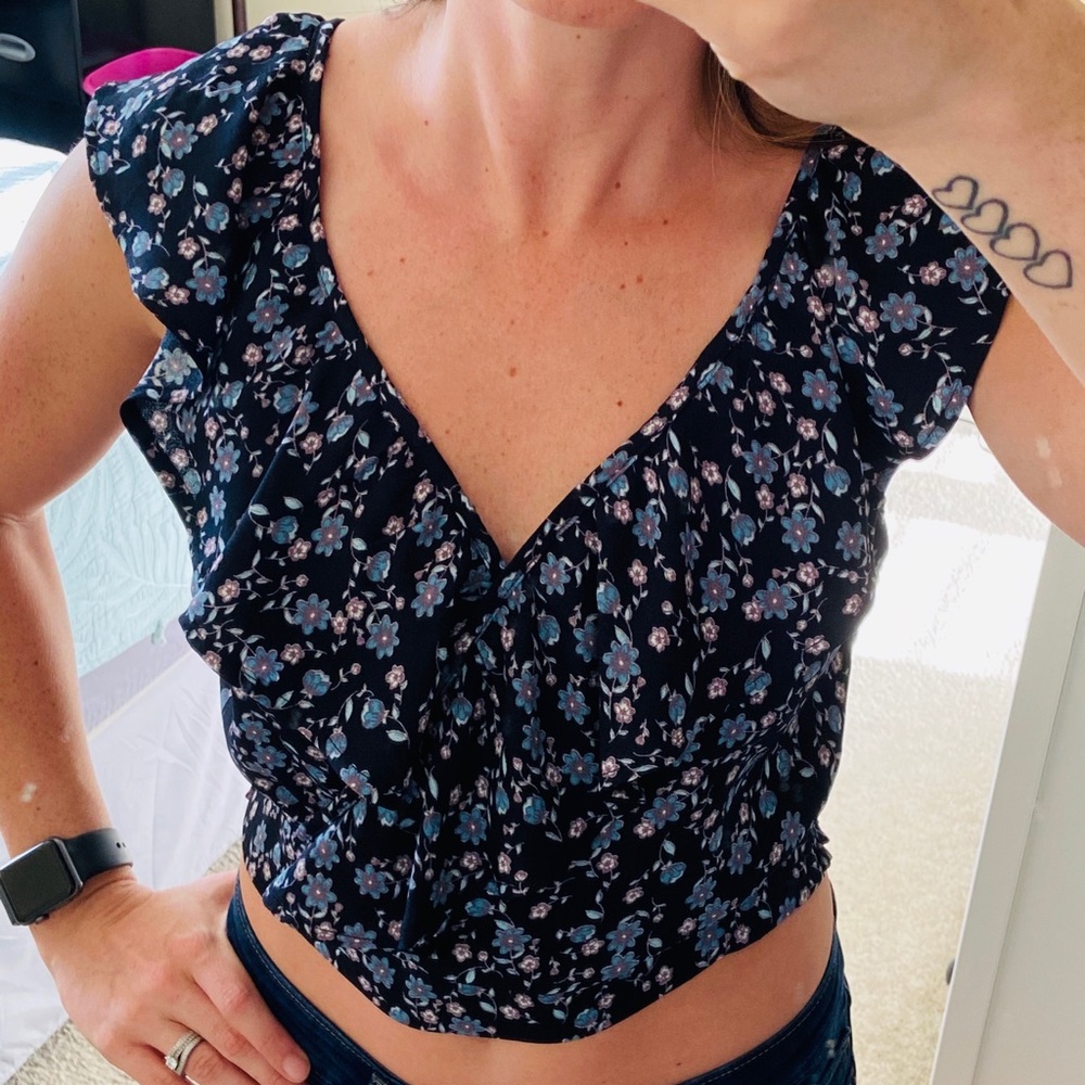 Navy Blue Floral Ruffle Crop Top